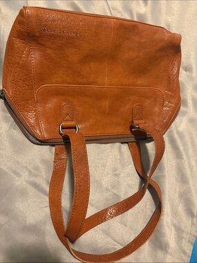 Spikes and Sparrow Women's Tan Leather Tote